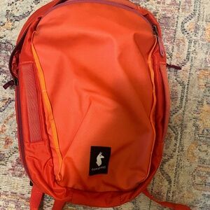 Cotopaxi One Shoulder Sling/ Backpack